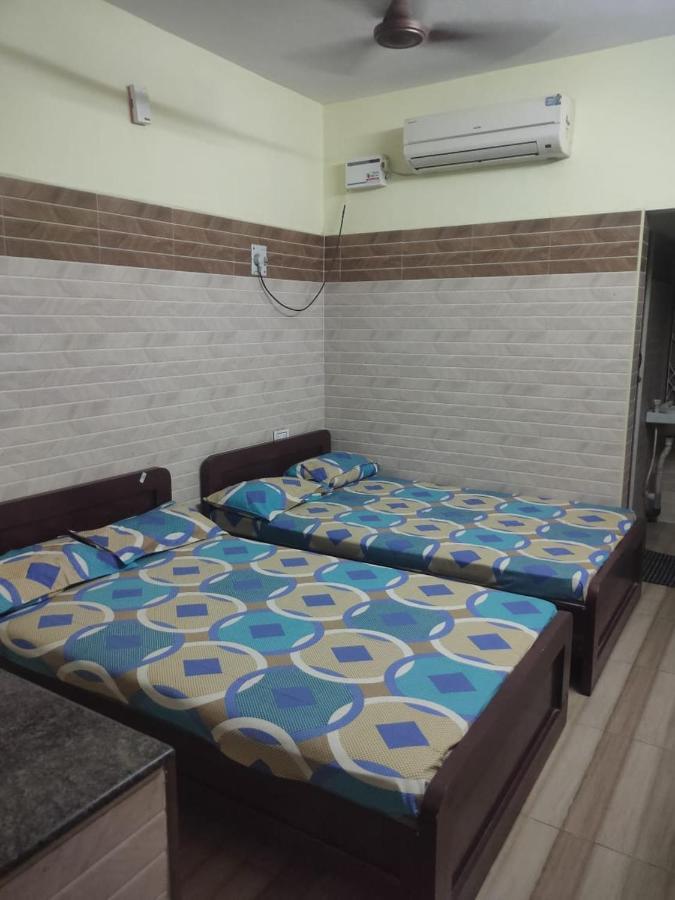 Хостел Sri Vari Residency Веллуру Екстер'єр фото